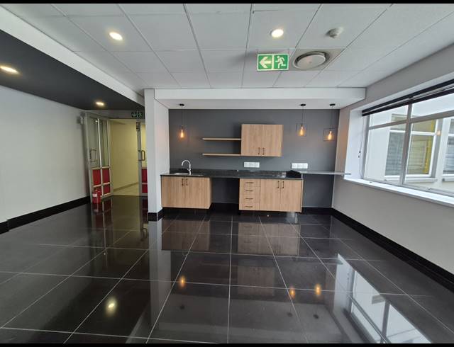 422M² OFFICE TO LET IN SANDTON CENTRAL